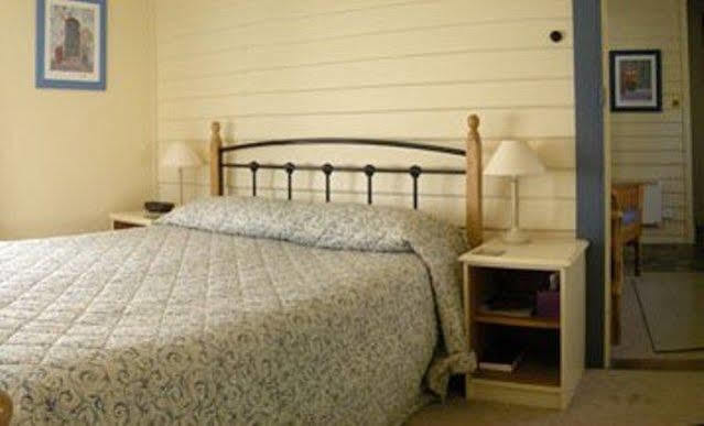 Ross B&B Accommodation Екстериор снимка